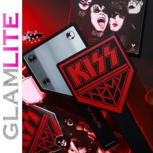 Glamlite X KISS Handheld Mirror
